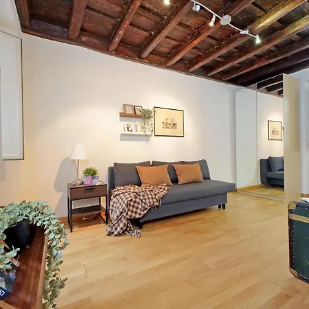 Cozy Apartment Rione Monti-2